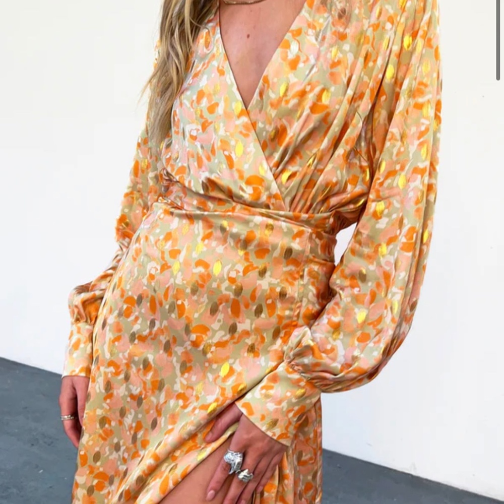 NWT Never Fully Dressed Gold Fleck Midi Vienna Wrap Dress - Size 10